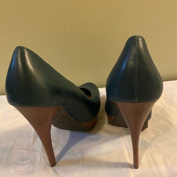 Calvin Klein Jeans Emily Heels Size 8M - Picture 7 of 7